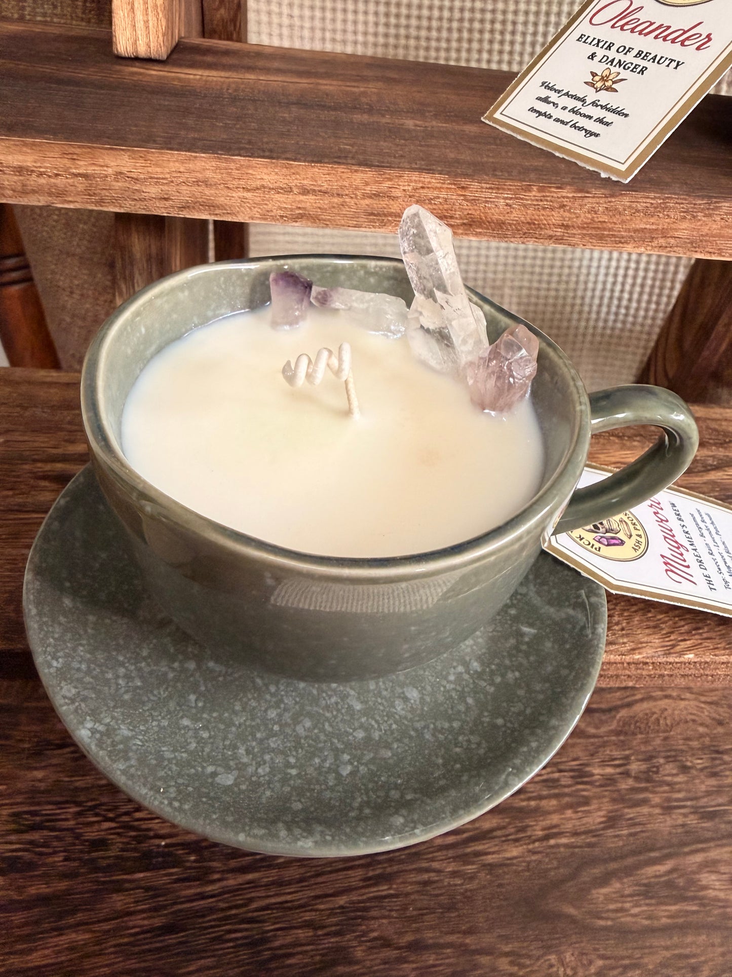 Mugwort "The Dreamer's Brew" Candle | Ethereal Folklore & Lavender