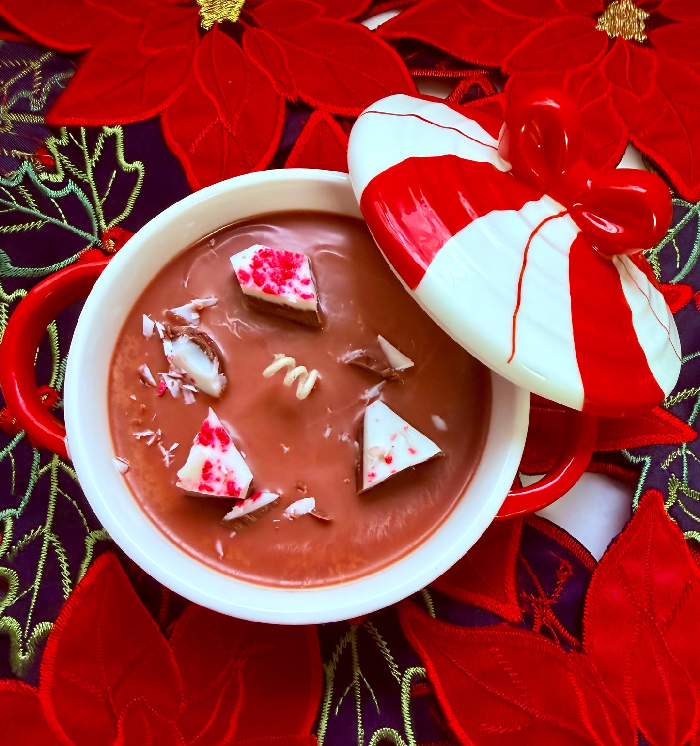 St. Nicholas’ Enchanted Cocoa Candle