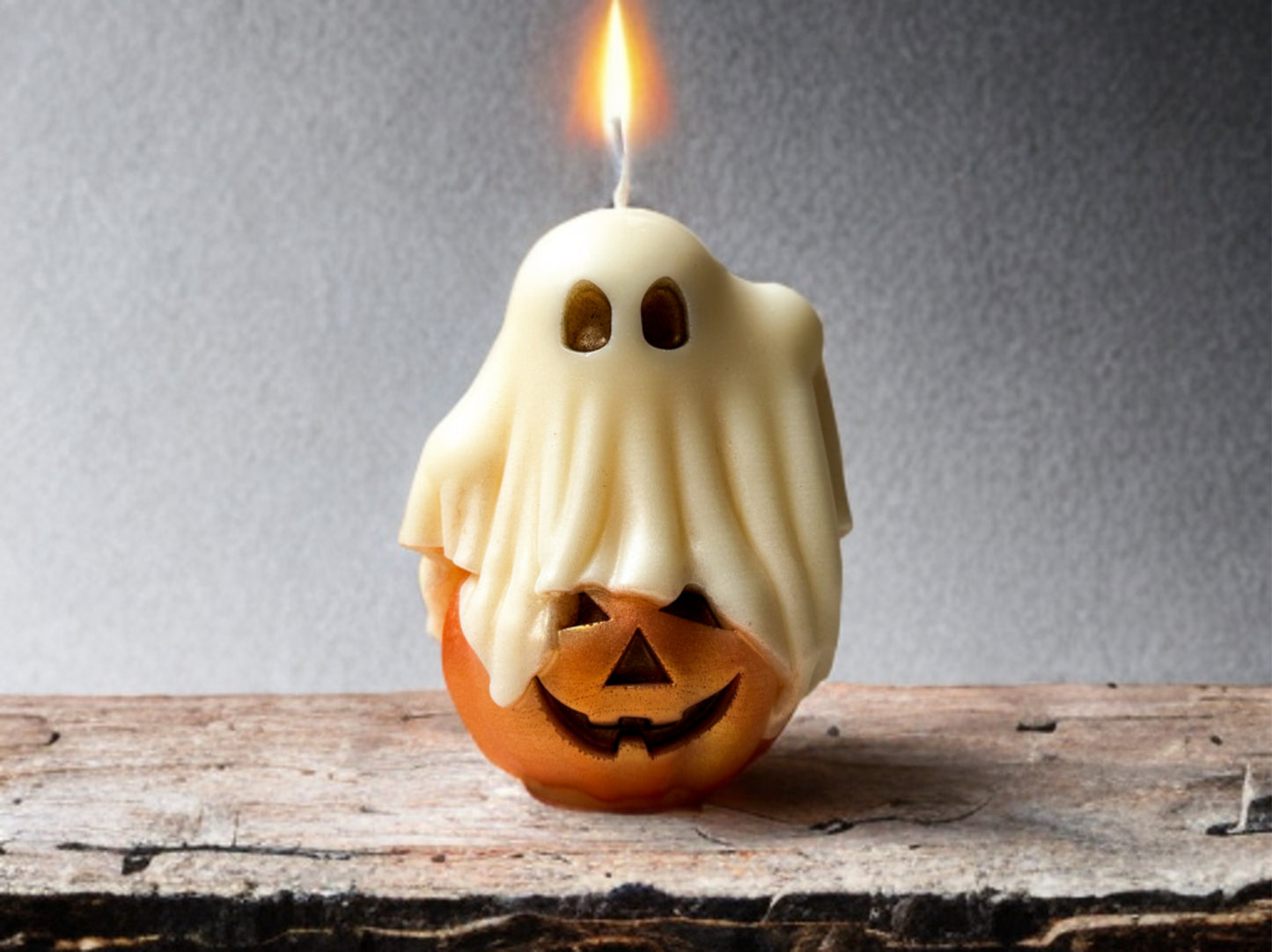 Phantom’s Pumpkin: Ghost Candle