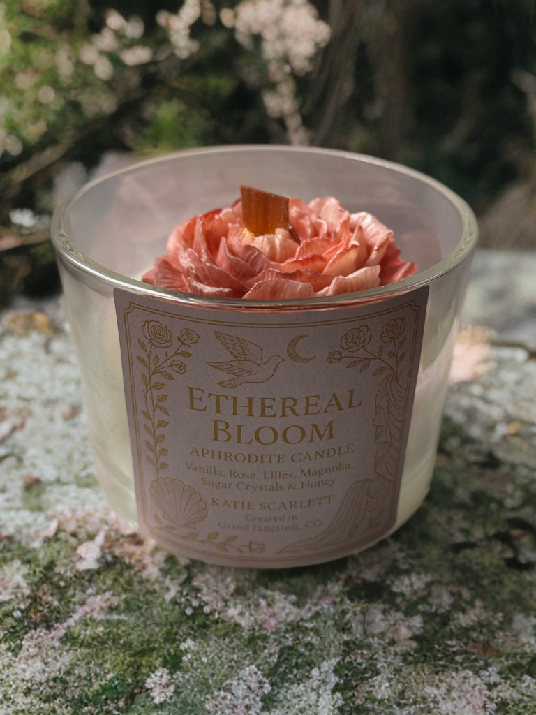 Aphrodite’s Ethereal Bloom – Luxury Goddess Candle