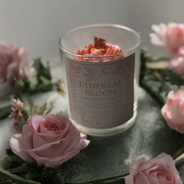 Aphrodite’s Ethereal Bloom – Luxury Goddess Candle